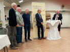 Ehrung von Peter Christiansen (3. v.l.) und Klaus Ehlers (4. v.l.)  mit der silbernen Ehrennadel.